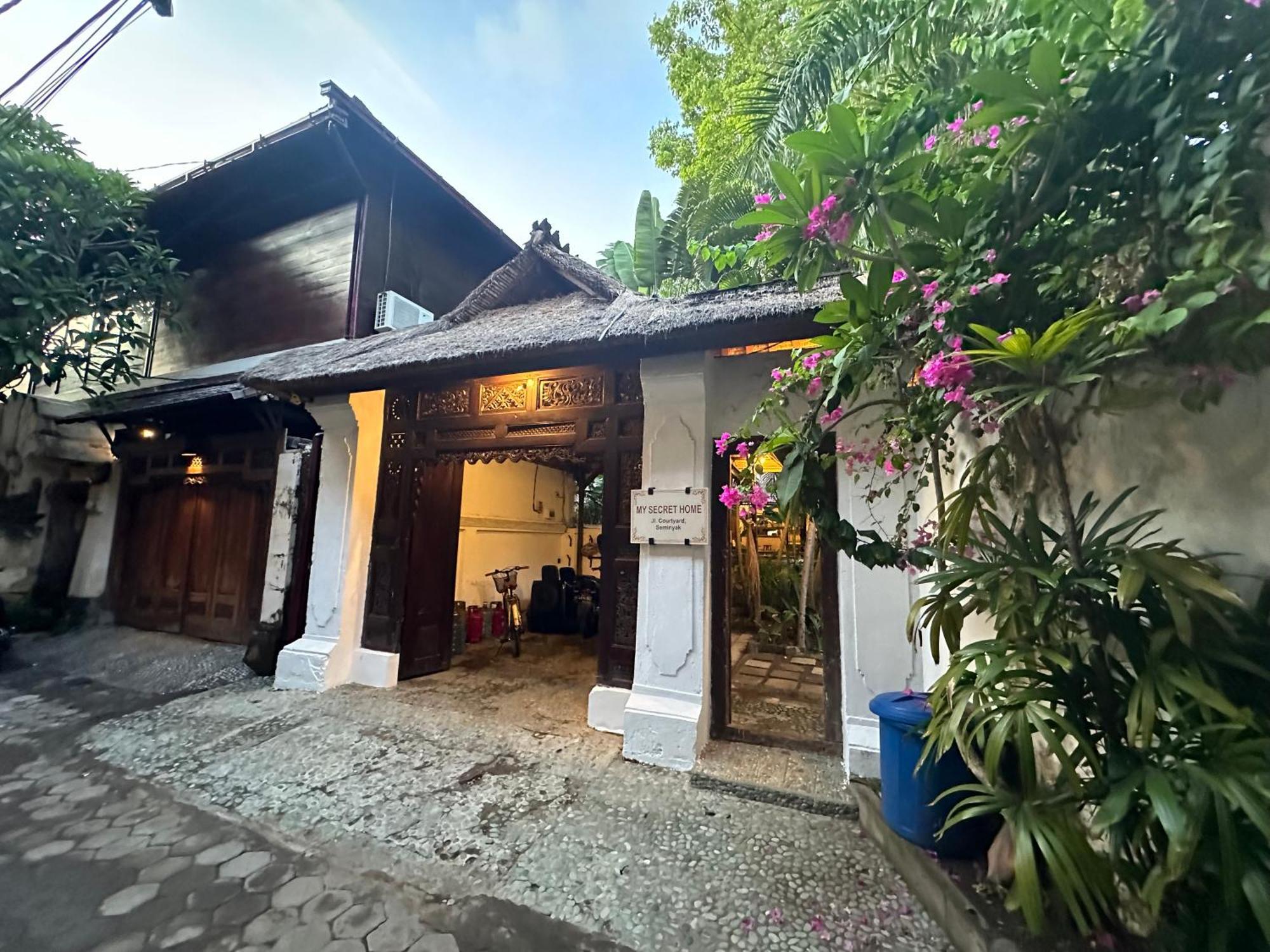 My Secret Home Seminyak Dış mekan fotoğraf